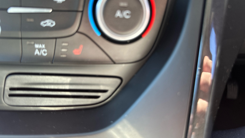 Ford Kuga 2.0 TDCi Titanium 5dr 2WD Diesel Estate